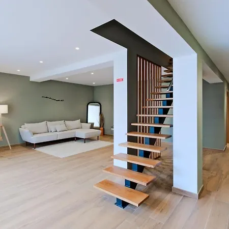 Lovely Fully Equipped Near Subway N10 - Shared Bathroom With Another * Lisboa