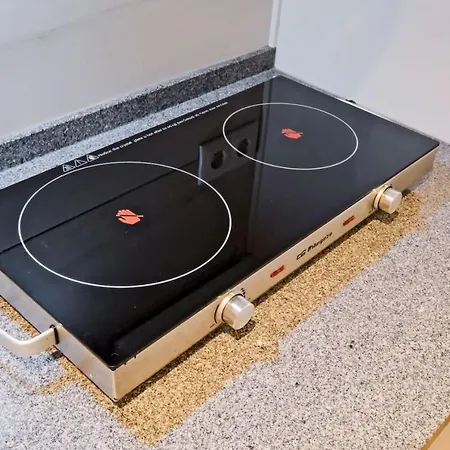 Lovely Fully Equipped Near Subway N10 - Shared Bathroom With Another