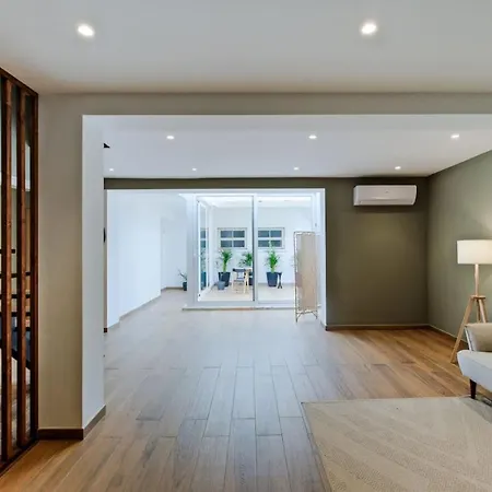 Lovely Fully Equipped Near Subway N10 - Shared Bathroom With Another Apartman